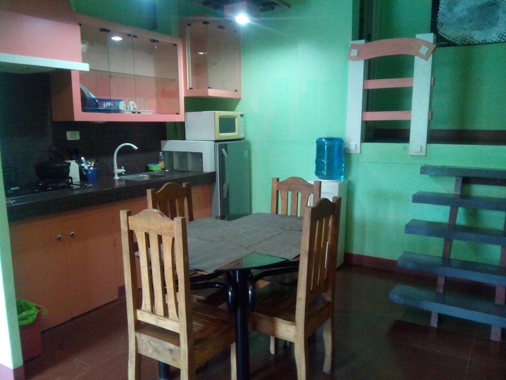 Gomez Guest House Tagbilaran City Bilik gambar